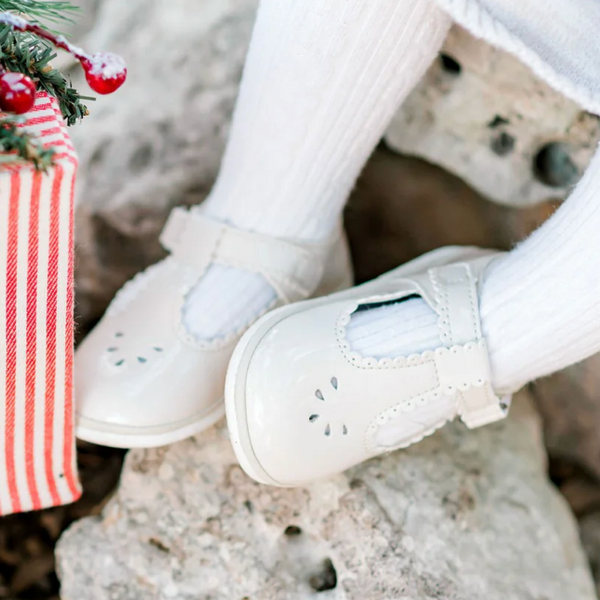 Dottie Scalloped T-Strap Mary Jane (Infant/Toddler)