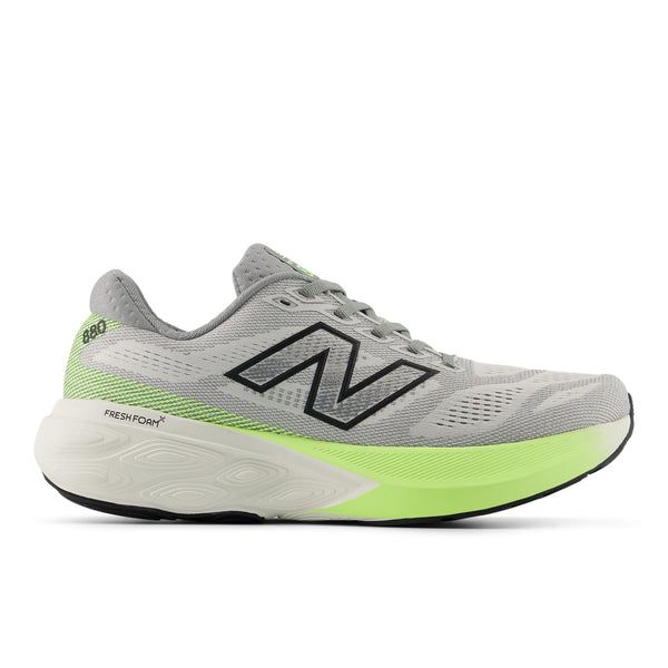 Men's 880 v15