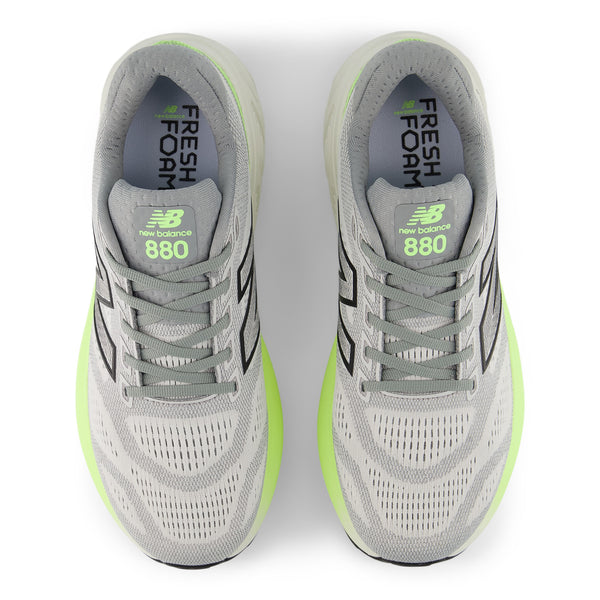 Men's 880 v15