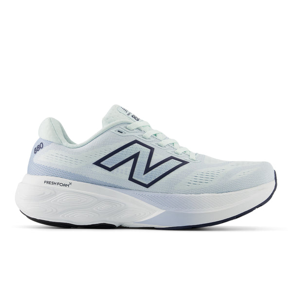 Women's 880 v15