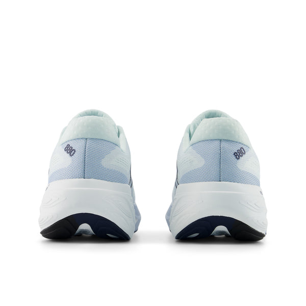 Women's 880 v15