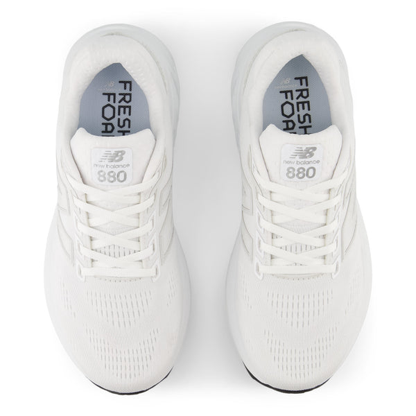 Women's 880 v15